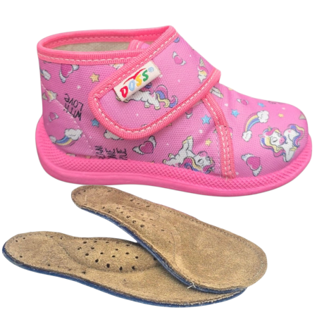Încălțăminte cu talpă ortopedică - Papuci de casa Doss 4 roz cu unicorn - fetite