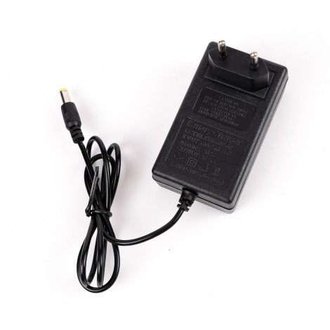 Mini fierastrau cu 2 acumulatori Kzubr KLECS-21V-6” K10027, 21V, Rezervor ulei - sistem de ungere, Lama 20cm [6]