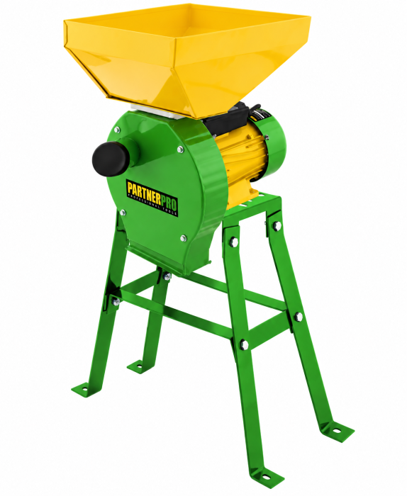 Moara pentru cereale PartnerPRO, 3900W, 2850RPM, Cuva 15L, Productivitate 270Kg h, 4 site incluse + Suport