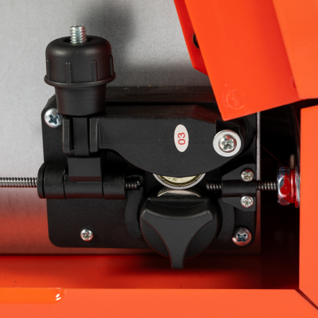 Aparat de sudura MIG 160 AZ-ES040, MIG/MMA, 160A, Diametru electrod 1.6‐3.2mm, Diametru sarma 0.8-1.0mm [11]