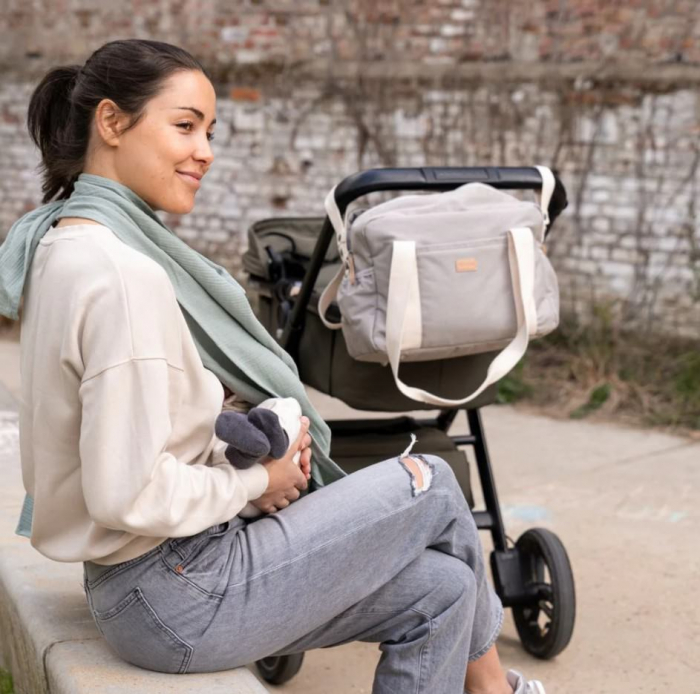 Doomoo - Esarfa pentru alaptat multifunctionala din bumbac organic Mom’n Play Green [2]