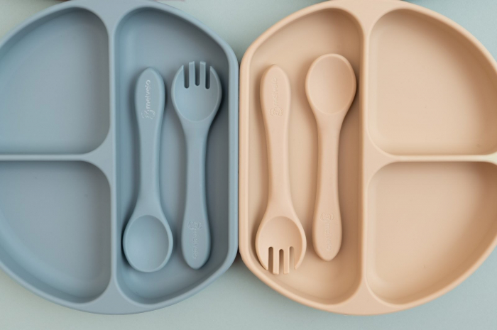 Farfurie diversificare divizata din silicon alimentar cu ventuza, anti-alunecare, Melvelo - Vanilla [3]