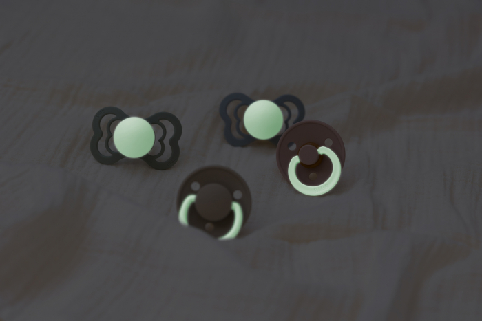 Pachet Special 3 Suzete Bibs Supreme, tetina simetrica + 1 GRATIS, Silicon 0-6 luni [6]