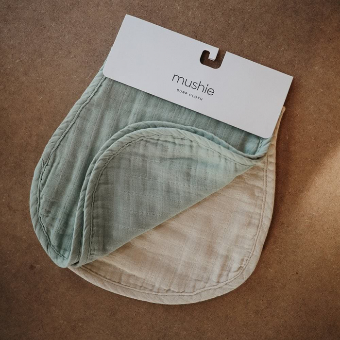 Set 2 protectii antiregurgitare pentru umar tip prosopel - salivare bebe, Mushie - Natural / Fog [3]