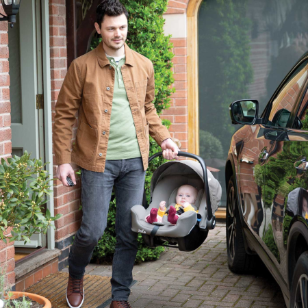 Joie - Scoica auto i-Snug 2 cu tetiera reglabila, 40-75 cm, Raven, testata ADAC si certificata R129 [6]