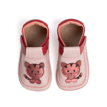 Papucei Barefoot Copii, primii pasi, piele naturala, talpa flexibila de cauciuc, Melvelo - Dusty Pink / Cherry Red / Cat [1]