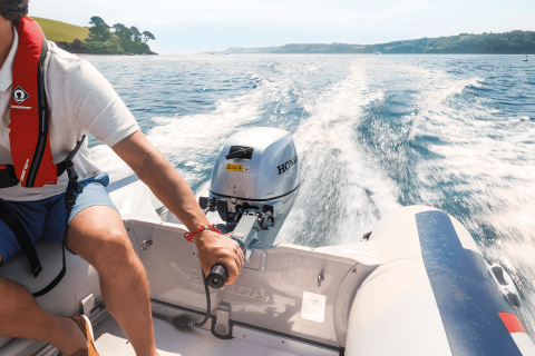 Pachet Barca GonflabilaT32 IE3 + Motor de barca Honda BF5 SHU [0]