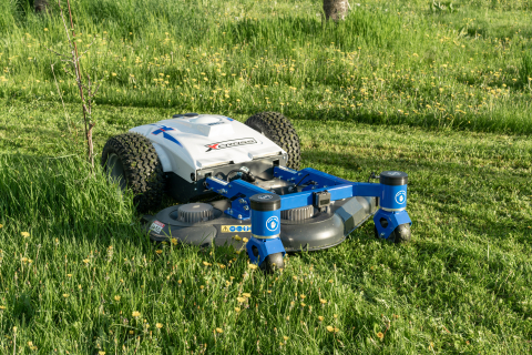 ROBOT pentru tocat vegetatie in panta  X CROSS [1]