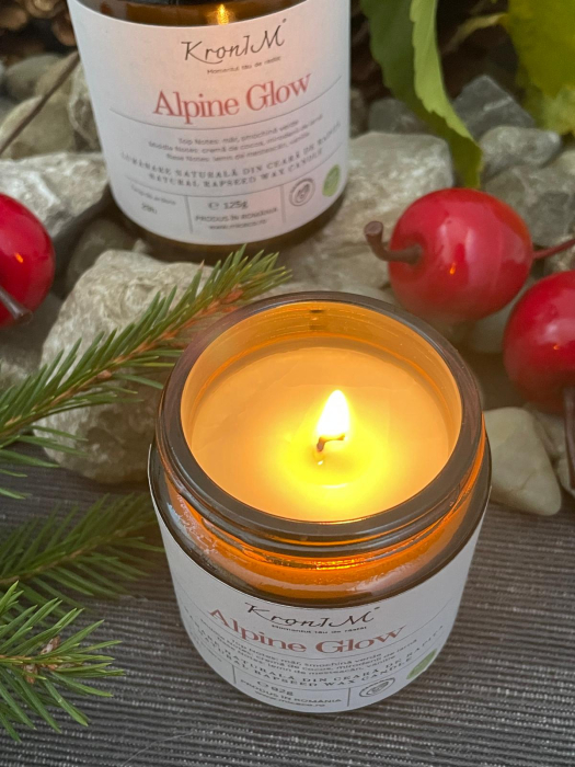Lumanare naturala din ceara de rapita parfumata Alpine Glow [4]