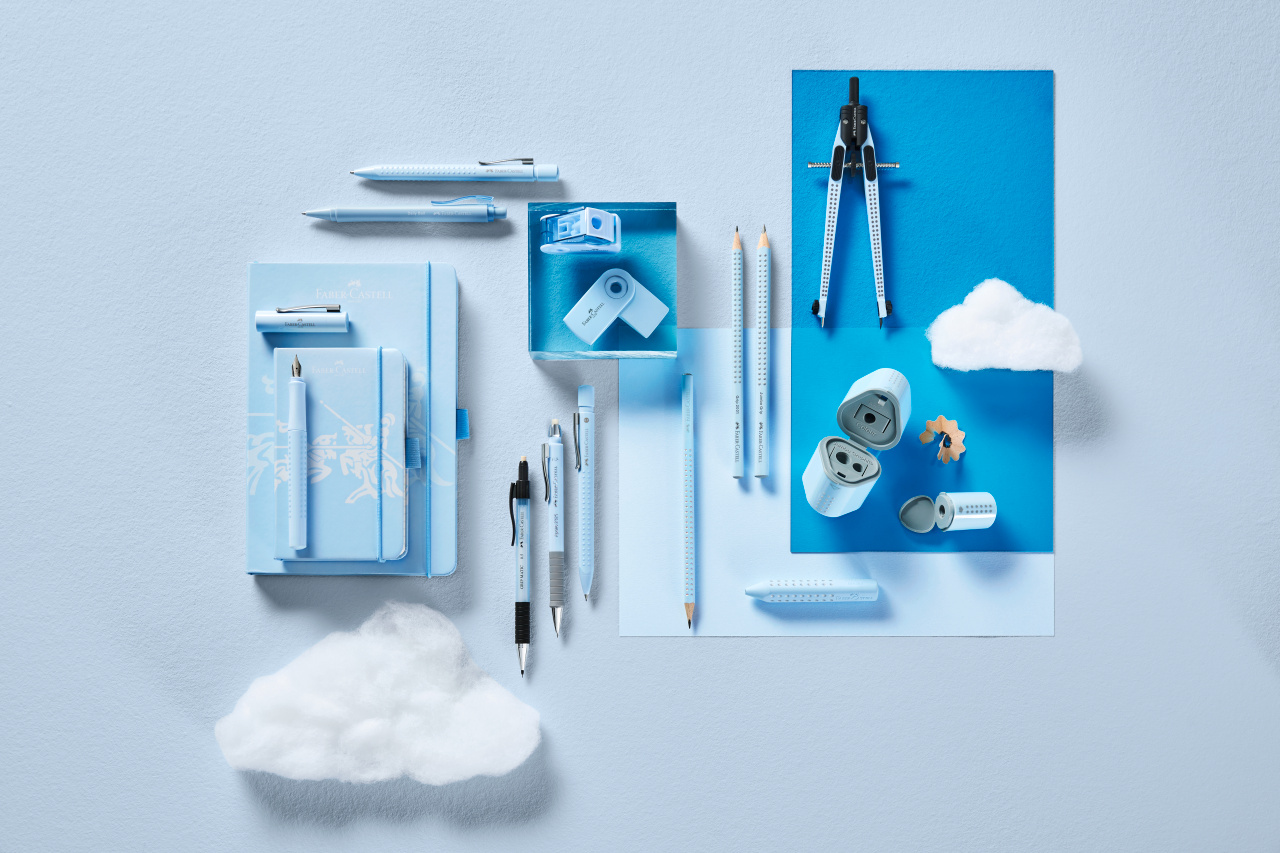 Caiet spira a4 80 file 90 gr dictando coperta carton bleu sky faber-castell [1]