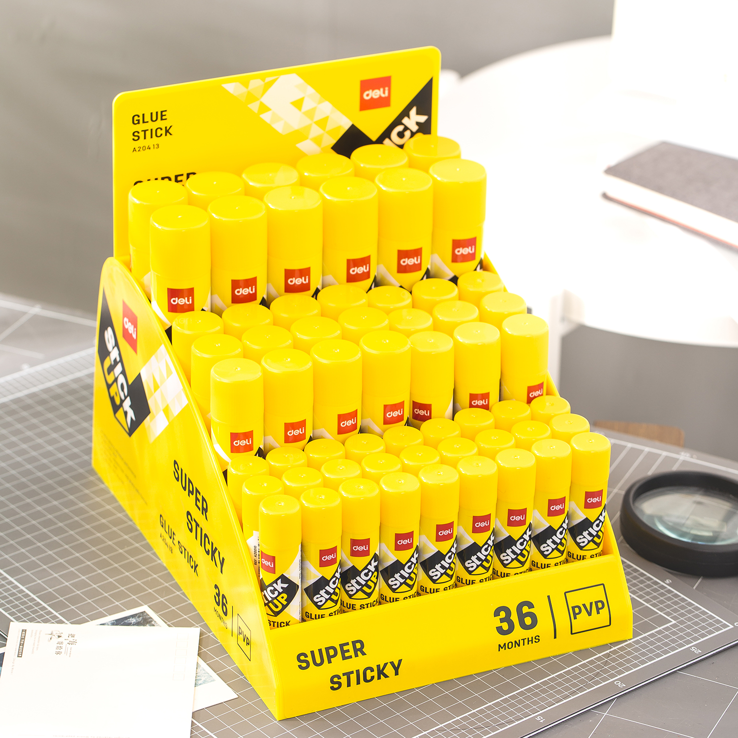 Display 60 buc lipici stick deli [1]