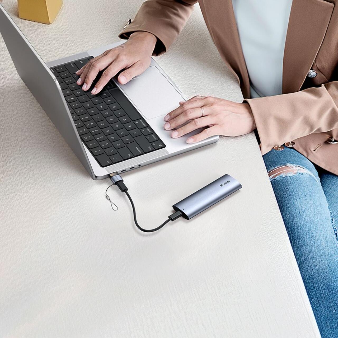 Mcdodo Adaptor OTG Type-C la USB 3.0, Aliaj de aluminiu, Incarcare si sincronizare date, cu indicator luminos, snur de prindere, Negru [7]