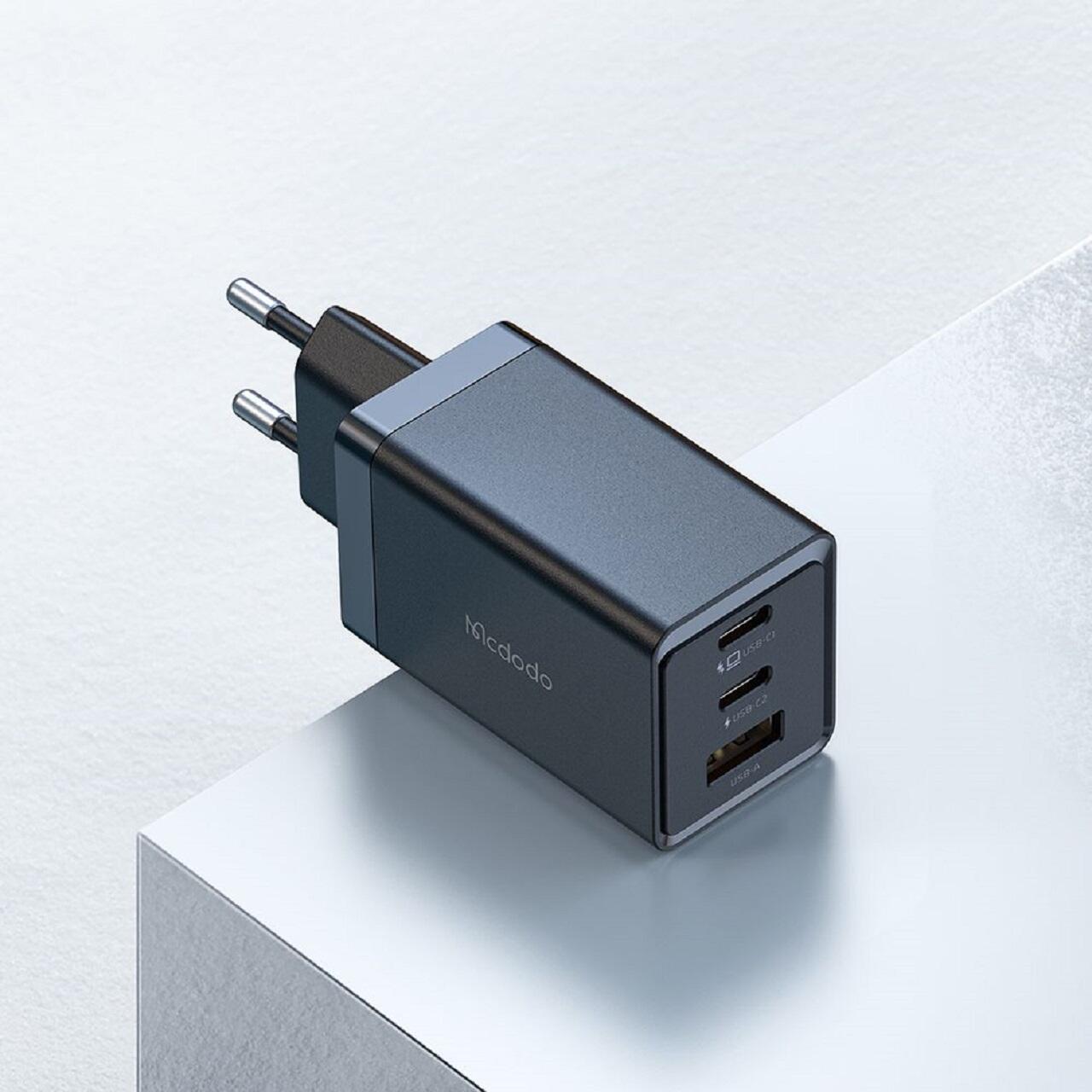 Mcdodo Set Incarcator Retea GaN5 Mini Pro Fast Charger 67W, Port 2xType-C+ 1xUSB-A, cablu Type-C, 2 m, Black [6]