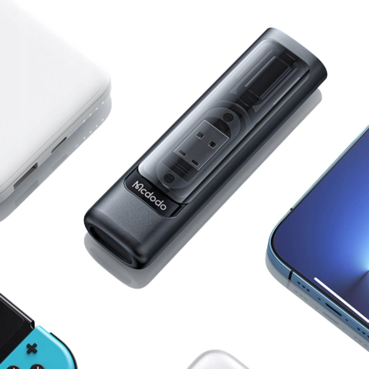 Mcdodo Set de adaptoare si cabluri,1 x carcasa, 3x adaptoare USB-C la Lightning, microUSB, USB, 1x cablu USB-C, 1x card TF, 1x cheie cartela SIM, Negru [3]