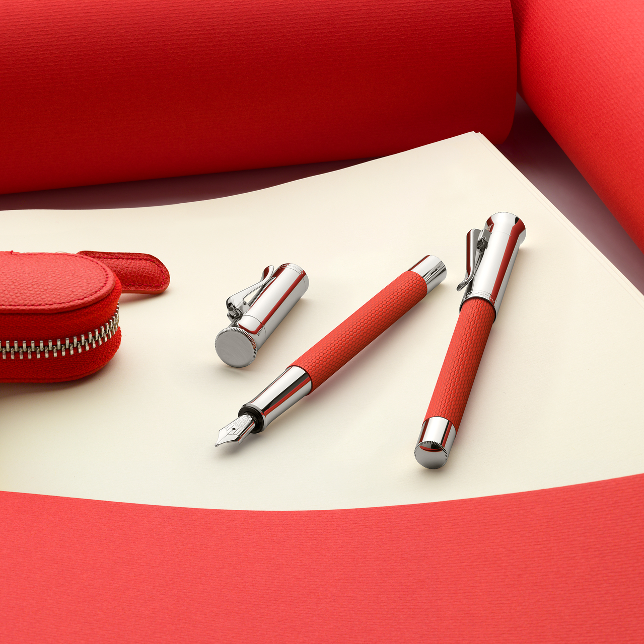 Stilou guilloche rosu indian m graf von faber-castell [3]