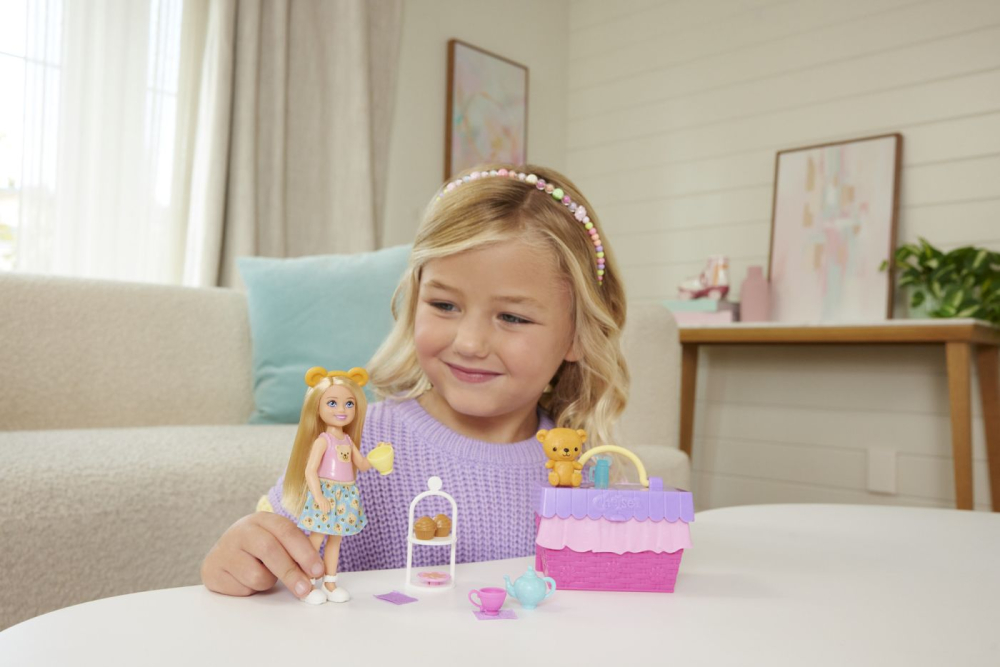 Barbie family and friends set clubul lui chelsea petrecere cu ceai surpriza copii 3 ani - 8 ani [5]