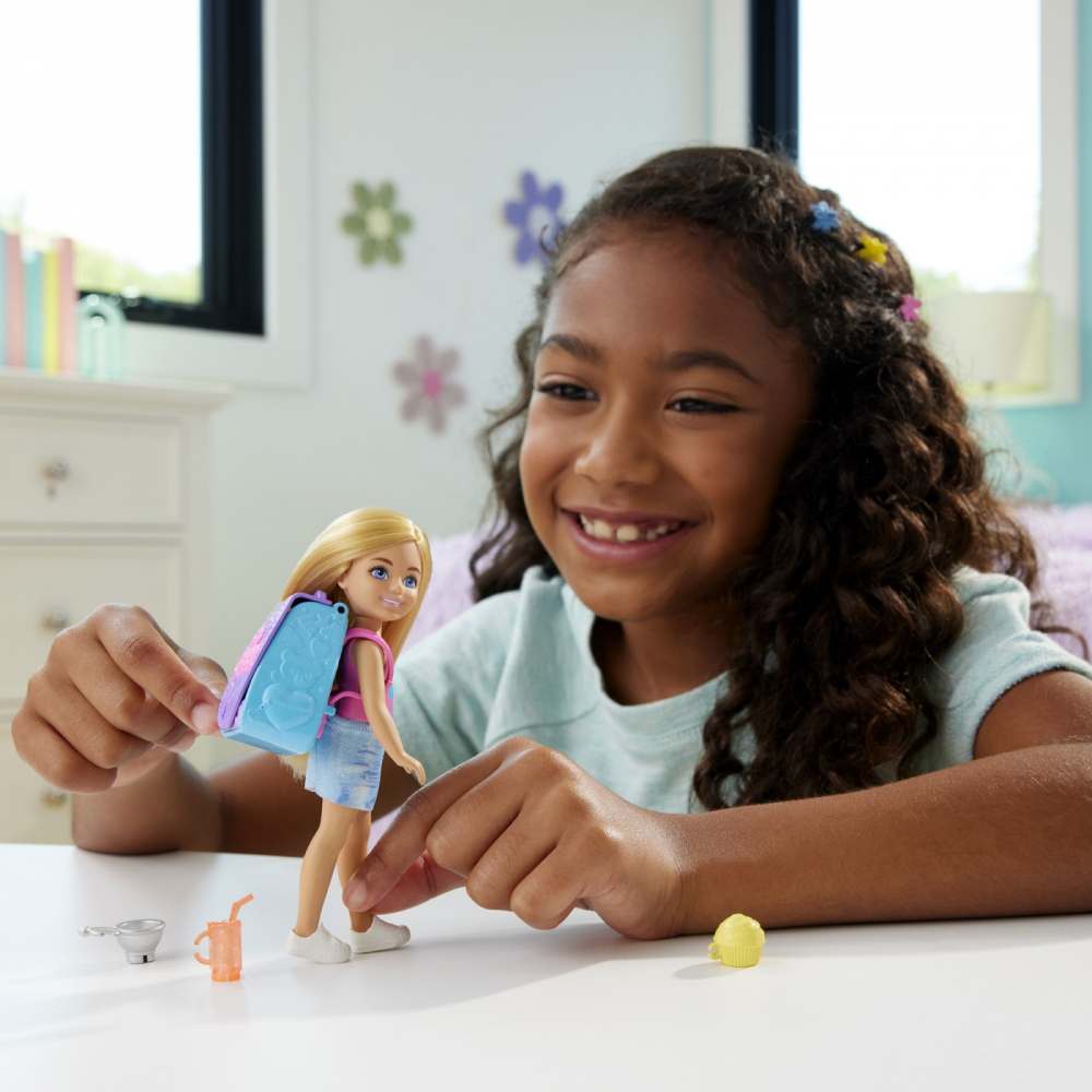 Barbie papusica chelsea cu rucsac pentru coacerea brioselor, varsta de la 3 ani la 7 ani [3]