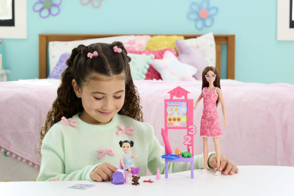 Barbie set de joaca papusa barbie bruneta cu rochie roz face cariera profesoara copii 3 ani - 7 ani [4]