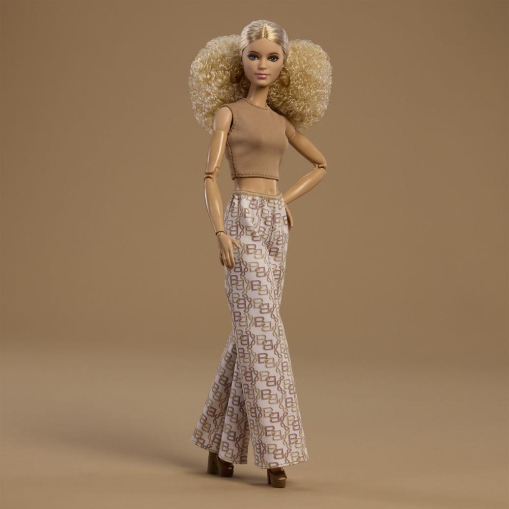 Barbie signature papusa barbie basic model 07 blonda [9]