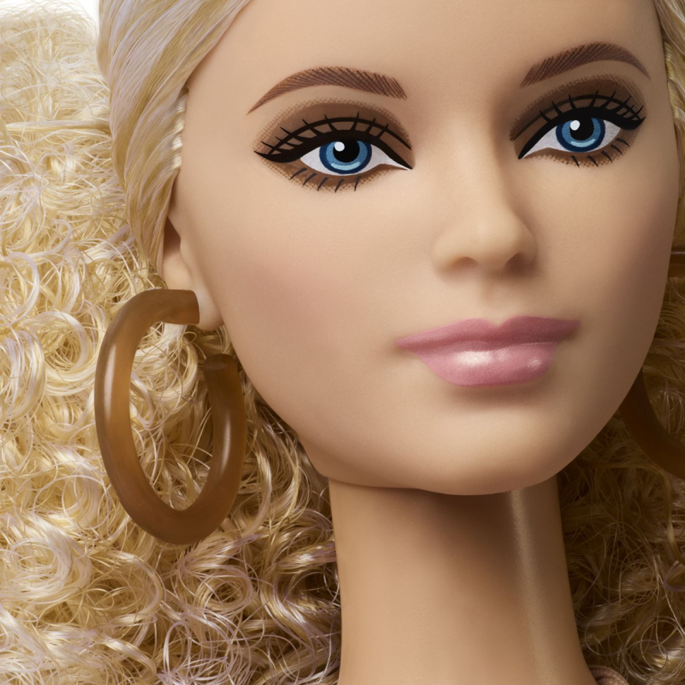 Barbie signature papusa barbie basic model 07 blonda [5]