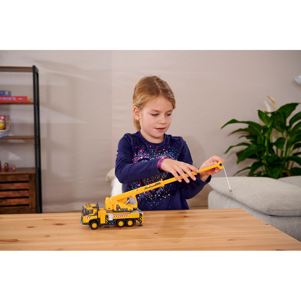 Camion cu macara Majorette Volvo Truck Crane cu lumini si sunete [7]