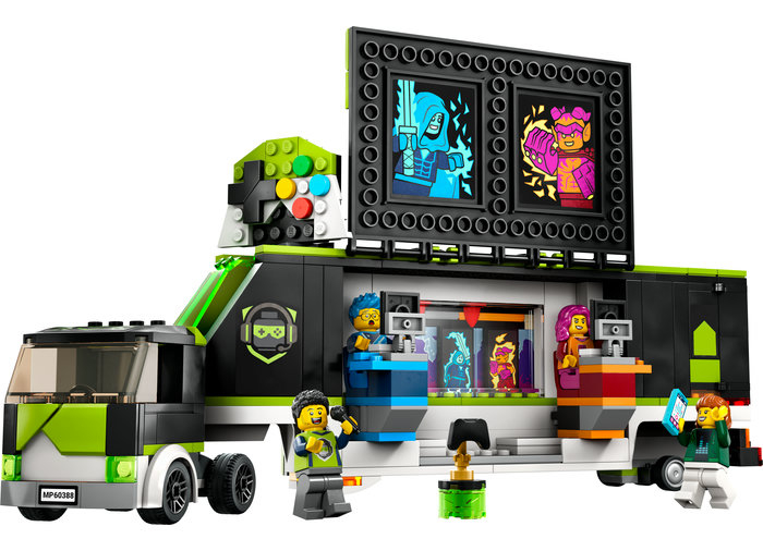 Camion pentru turneul de gaming, varsta de la 7 ani la 13 ani [8]