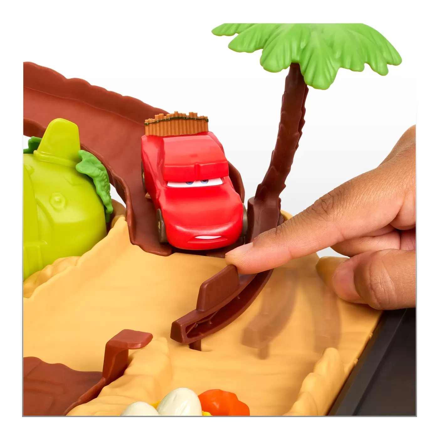 Cars set de joaca dino si masinuta cave fulger mcqueen, varsta de la 4 ani la 8 ani [4]