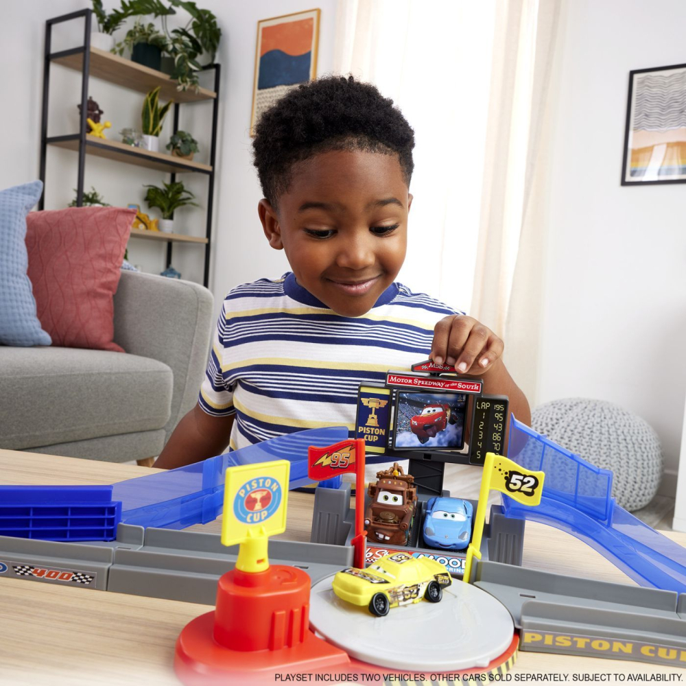 Cars set de joaca pista de curse piston cup cu masinuta inclusa copii varsta 4 ani - 9 ani [4]