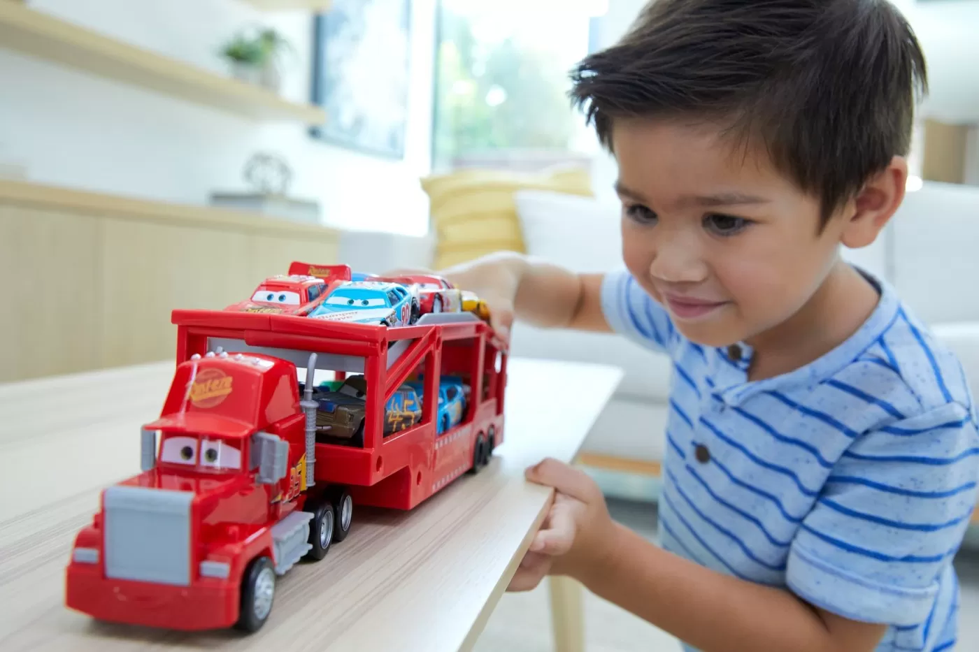 Cars transportatorul mack, varsta de la 3 ani la 7 ani [3]