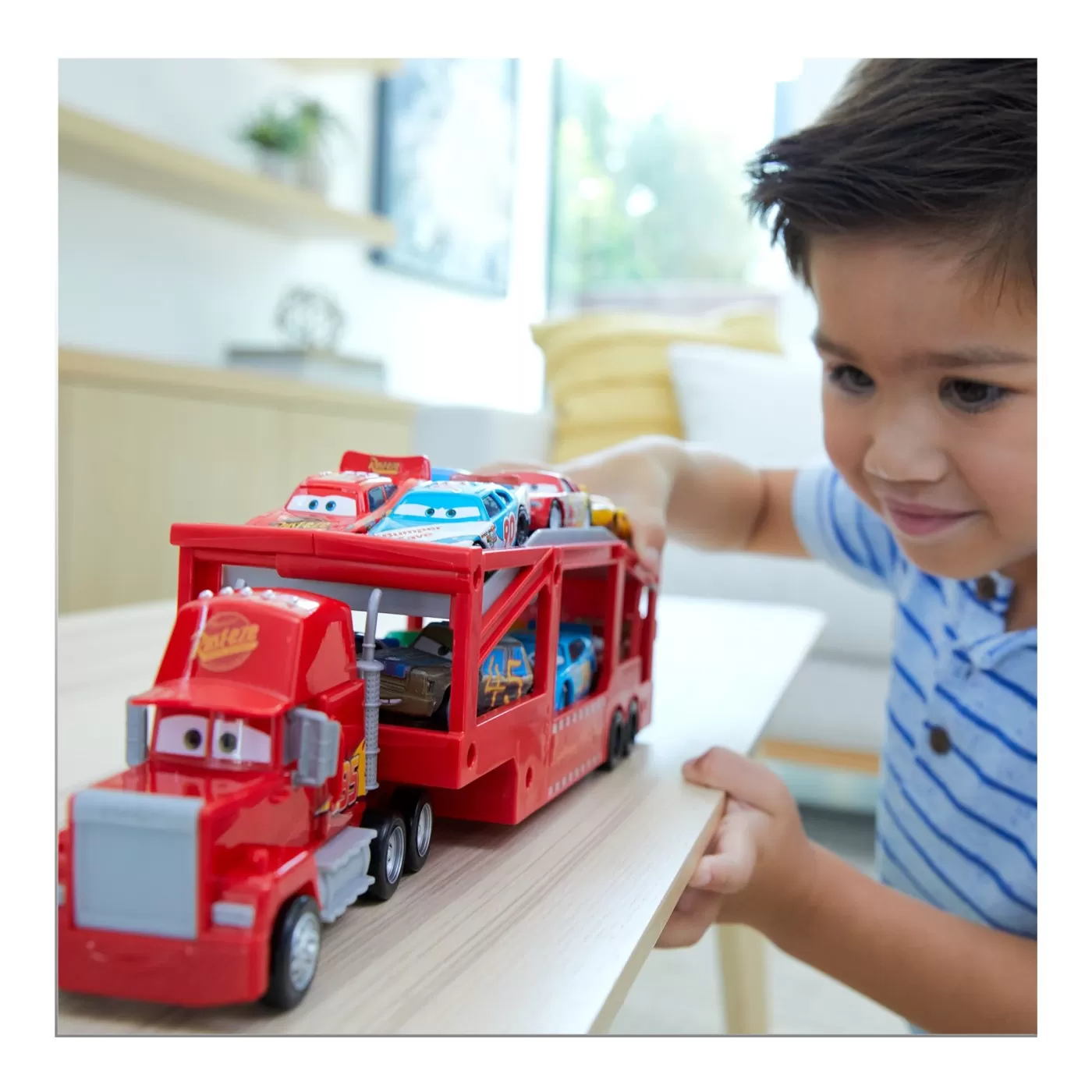 Cars transportatorul mack, varsta de la 3 ani la 7 ani [4]