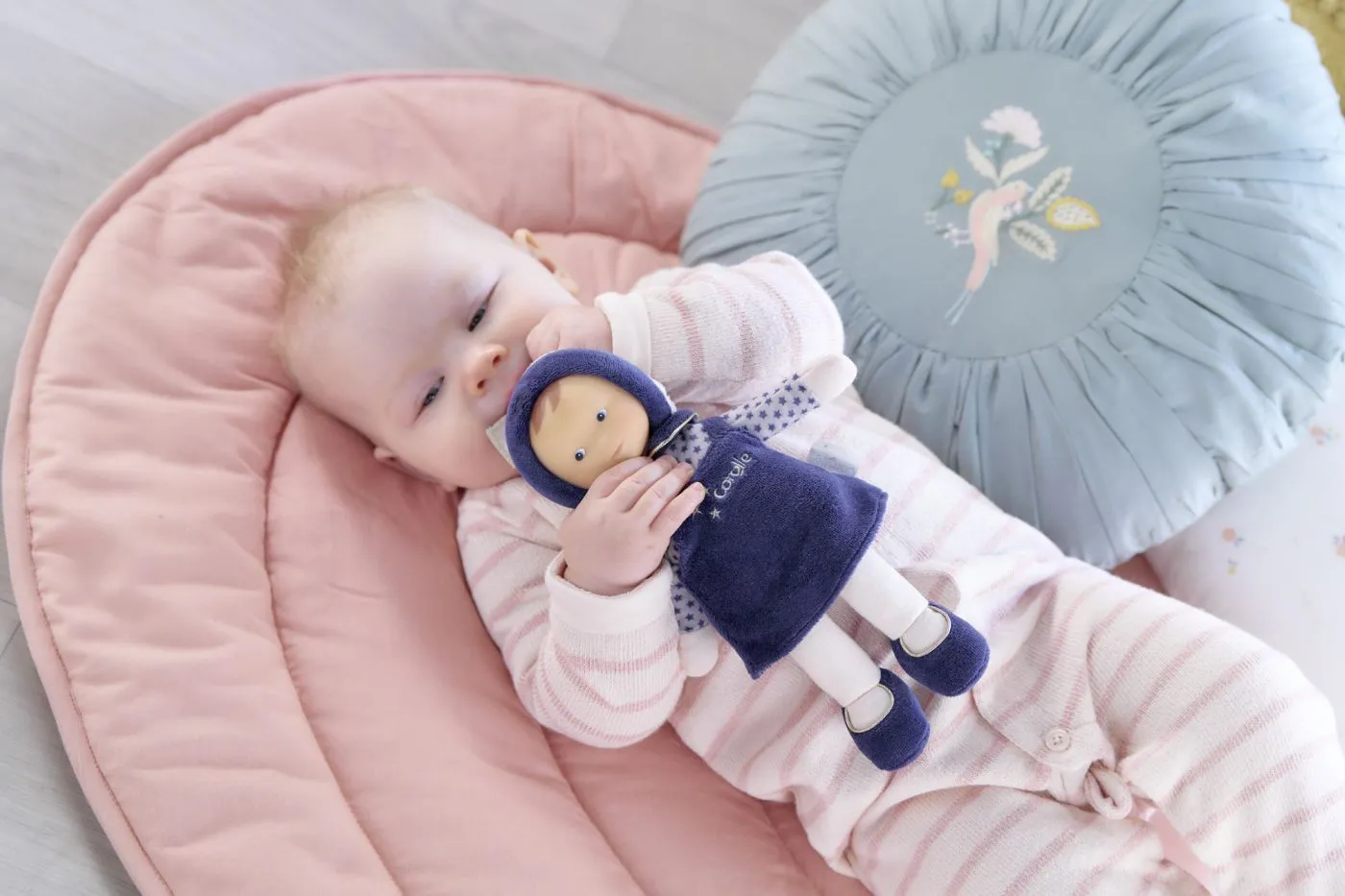 Corolle mdc bebelus miss navyblue starry dreams 25cm, copii varsta 0 luni pana la 4 ani [3]