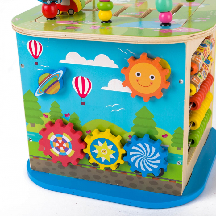 Cub educativ din lemn cu labirint cu masinute si roti zimtate. [2]