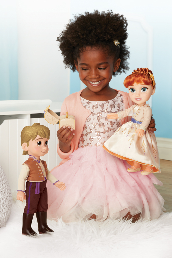 Disney Frozen - Set de papusi Anna si Kristoff varsta 3-5 ani ,5-7 ani ,7-9 ani, Fete [3]