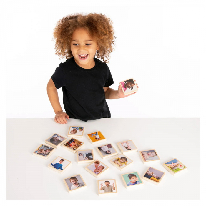 Emotii si sentimente, set placute din lemn, 18 buc., TickiT, 1-7 ani [4]