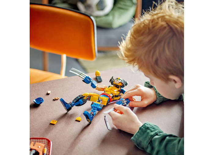 Figurina de constructie Wolverine, varsta de la 8 ani la +15 ani [4]