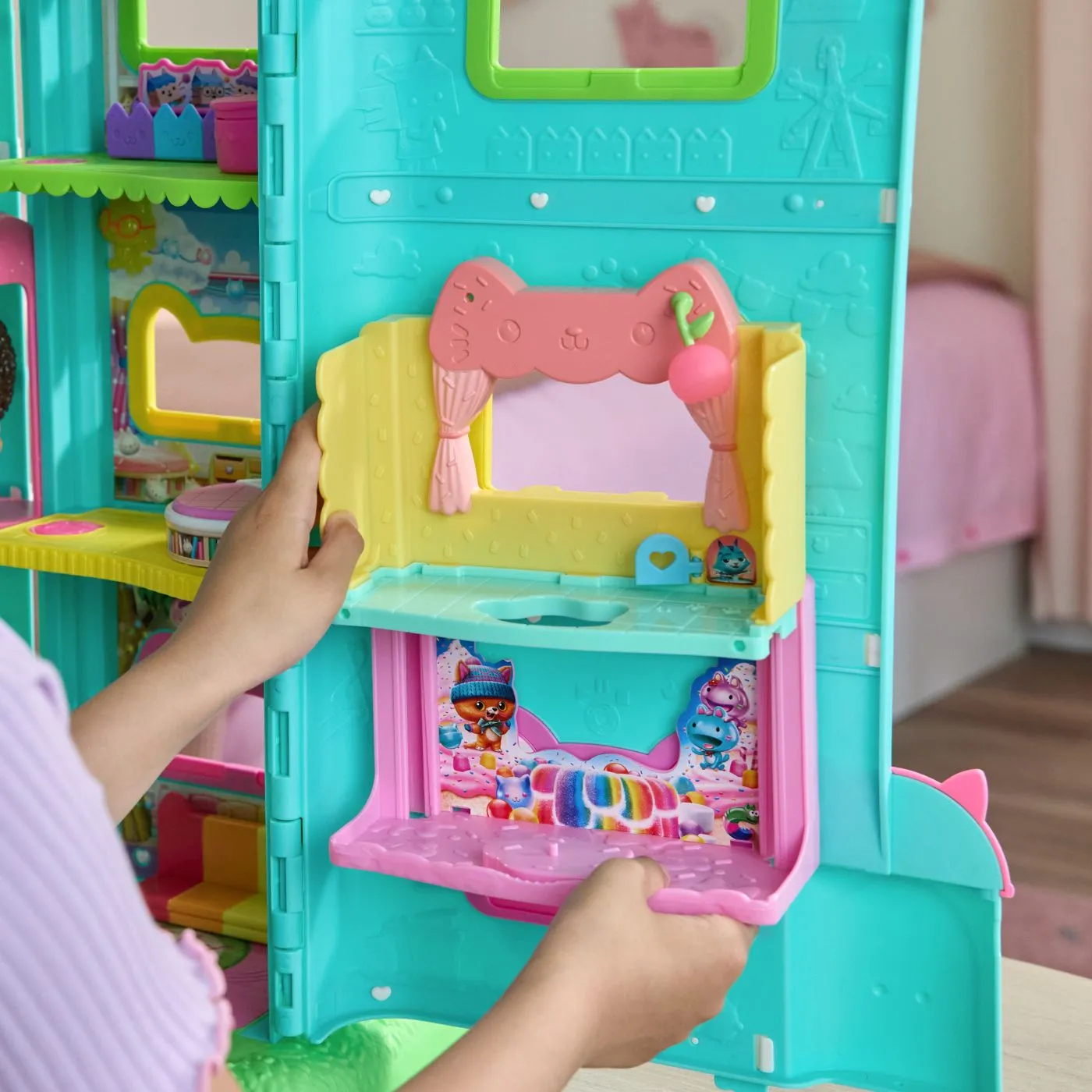 Gabbys dollhouse filmul bucataria magica a lui cakeys cu figurine si accesorii, copii 3 ani-7 ani [6]