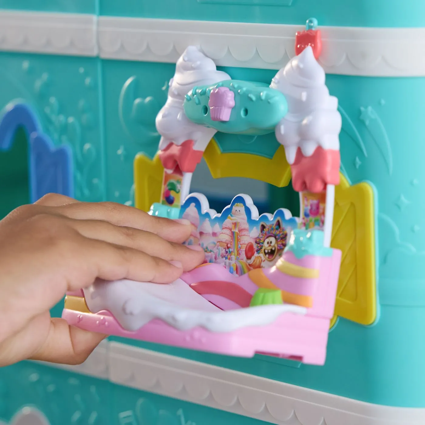 Gabbys dollhouse filmul set balconul din dulciuri si figurina pisica cakey cu accesorii,  3 -7 ani [5]