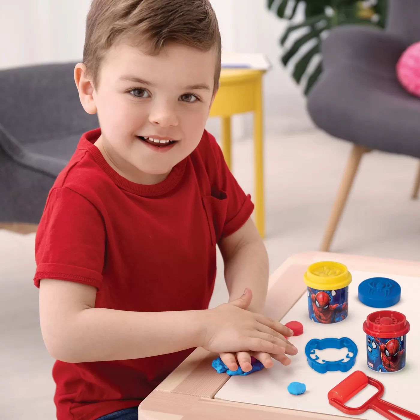 Galetusa cu 4 borcanase de plastilina si accesorii de modelat, Spiderman, varsta de la 3 ani la 7 ani [3]