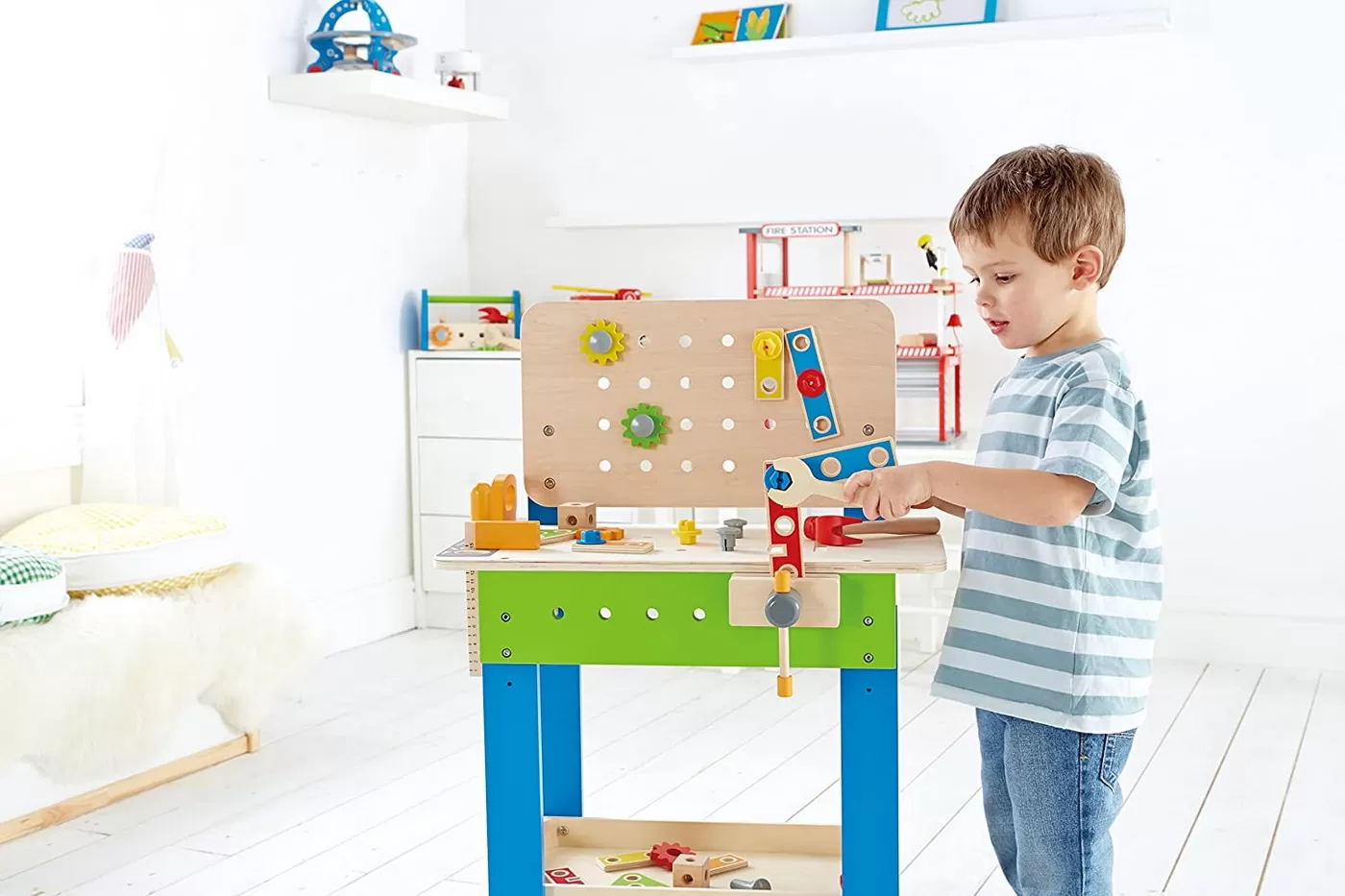 Hape banc de lucru, varsta de la 3 ani la 10 ani [8]