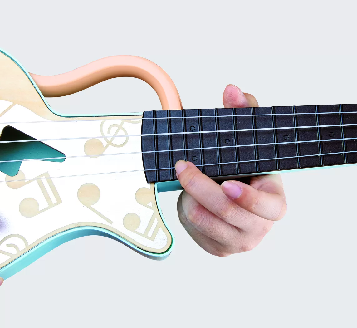 Hape chitara ukulele, varsta de la 3 ani la 10 ani [8]