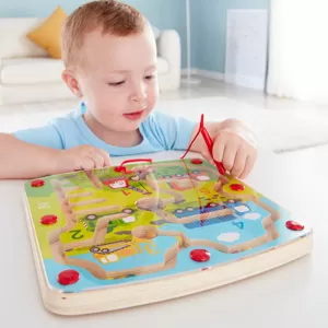 Hape labirint magnetic constructii si numere, varsta de la 2 ani la 7 ani [6]