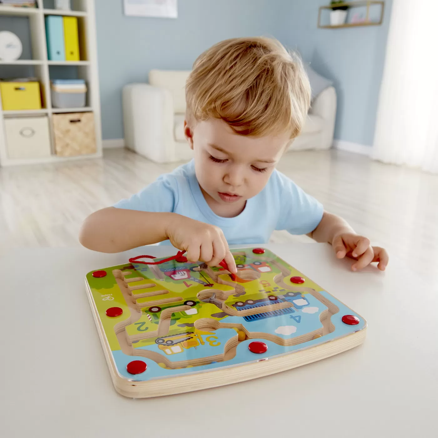 Hape labirint magnetic constructii si numere, varsta de la 2 ani la 7 ani [8]