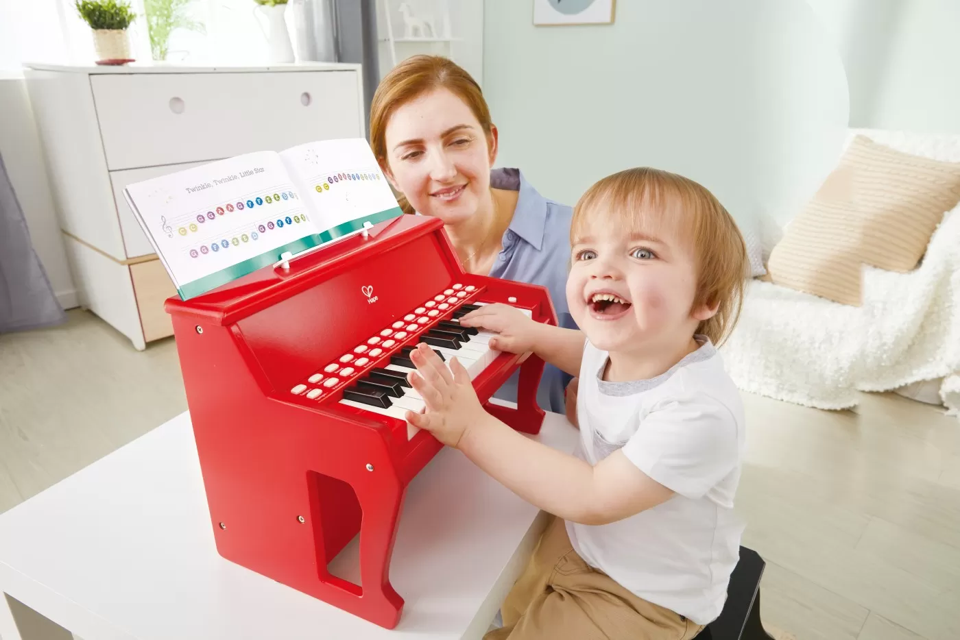 Hape pian electronic rosu cu lumini, varsta de la 3 ani la 7 ani [5]