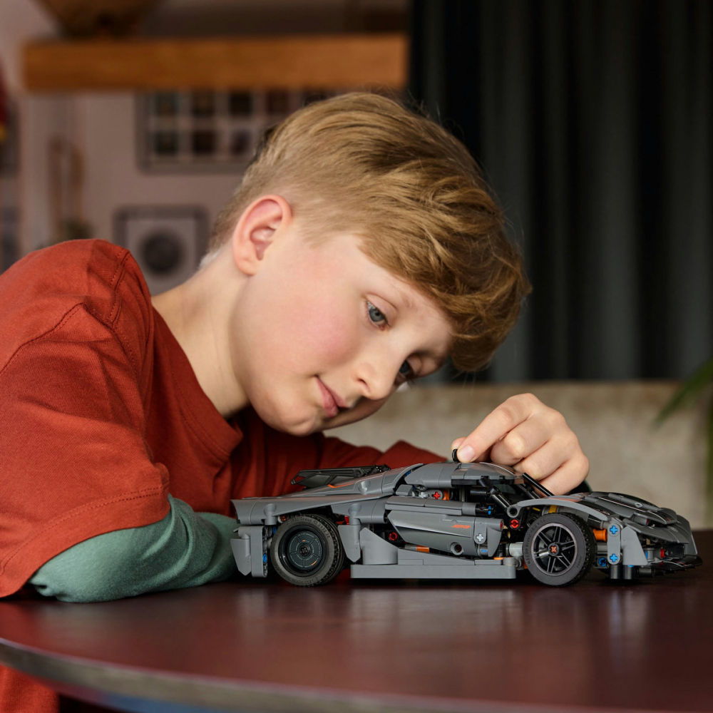 Hipermasina Koenigsegg Jesko Gri Absolut cod lego 42173, varsta de la 10 ani la +15 ani [5]