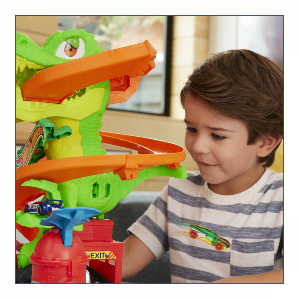 Hot wheels city set statia de pompieri si batalia cu trex, varsta de la 4 ani la 8 ani [9]