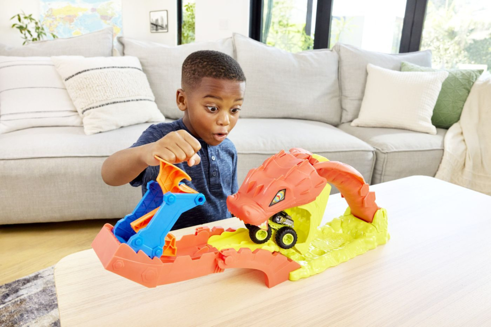 Hot wheels monster truck set de joaca pista invinge sarpele urias cu masinuta bone shaker inclusa [6]