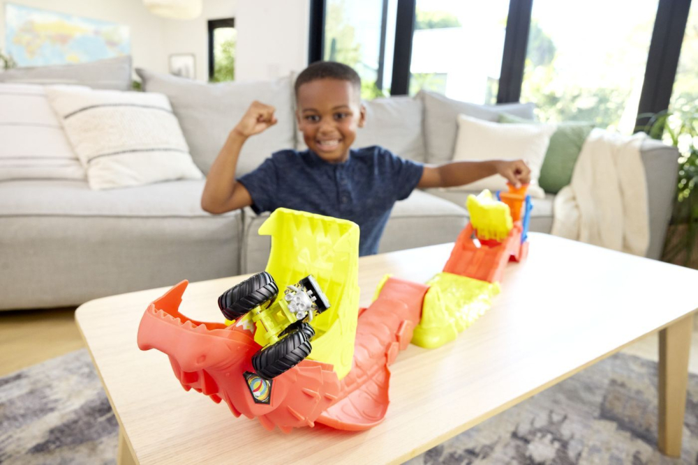 Hot wheels monster truck set de joaca pista invinge sarpele urias cu masinuta bone shaker inclusa [7]
