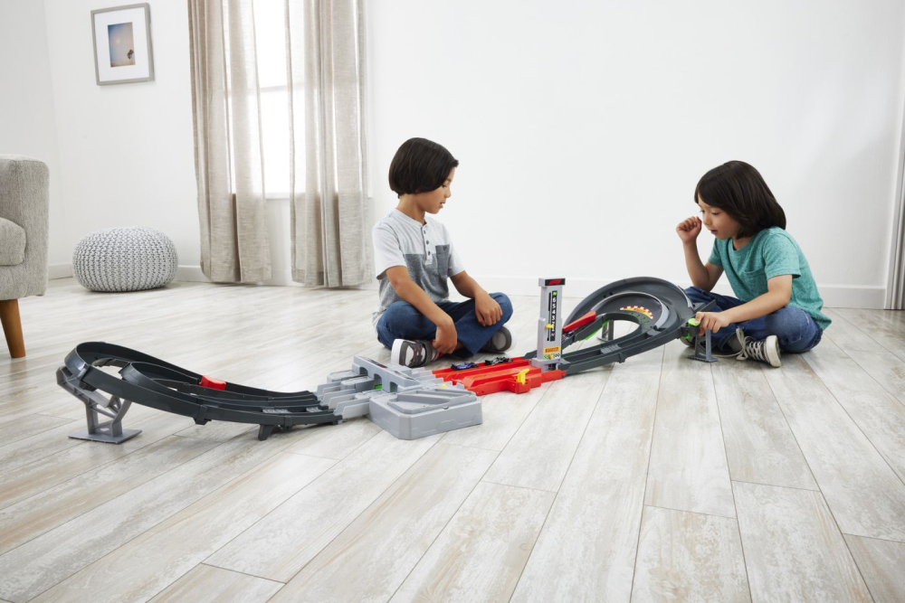 Hot wheels racing cuircuit de curse grand prix formula 1 cu 3 masinute incluse  copii cu varsta peste 5 ani [6]