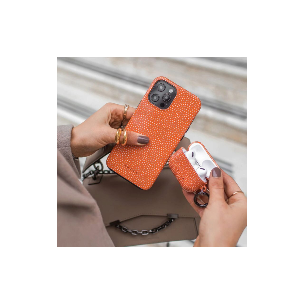 Husa Airpods Pro Burga Hard Shell Vintage Edition [4]
