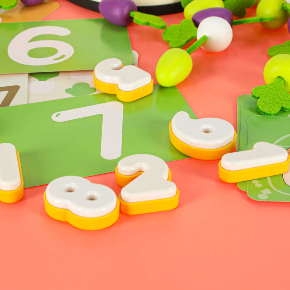 Joc de societate pentru copii, Campul cu morcovi, Multicolor, 38 x 28 x 6.5cm [13]